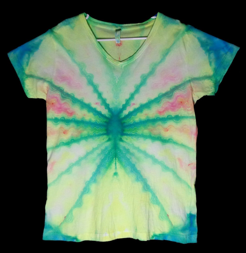 Dyenied #197 L Ladies V-neck WAVE MANDALA (UV)