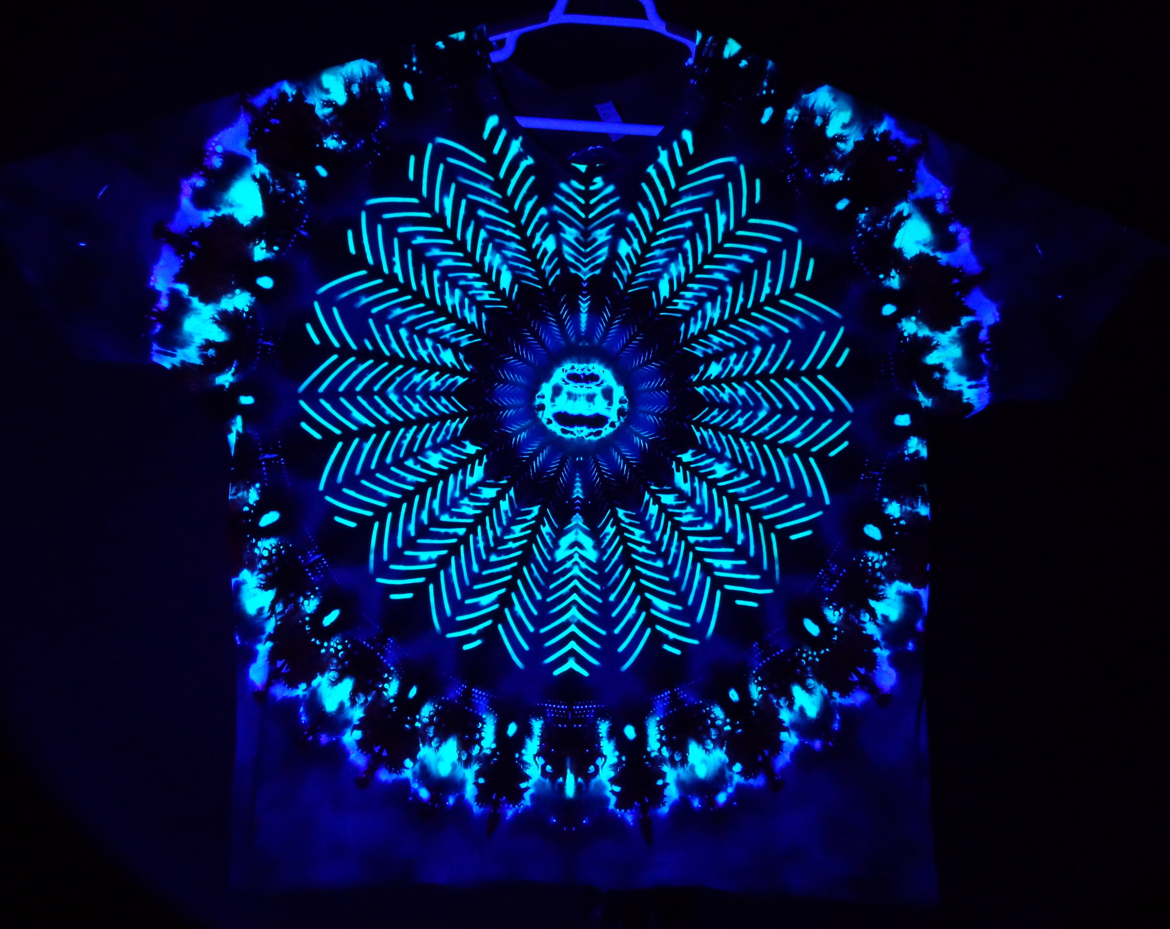 Dyenied #245 5XL DUAL SIDED Combed Ringspun LAT 6901 REDUX SLOTS, OUTER RING (f), 3x MANDALAS (b) (UV)
