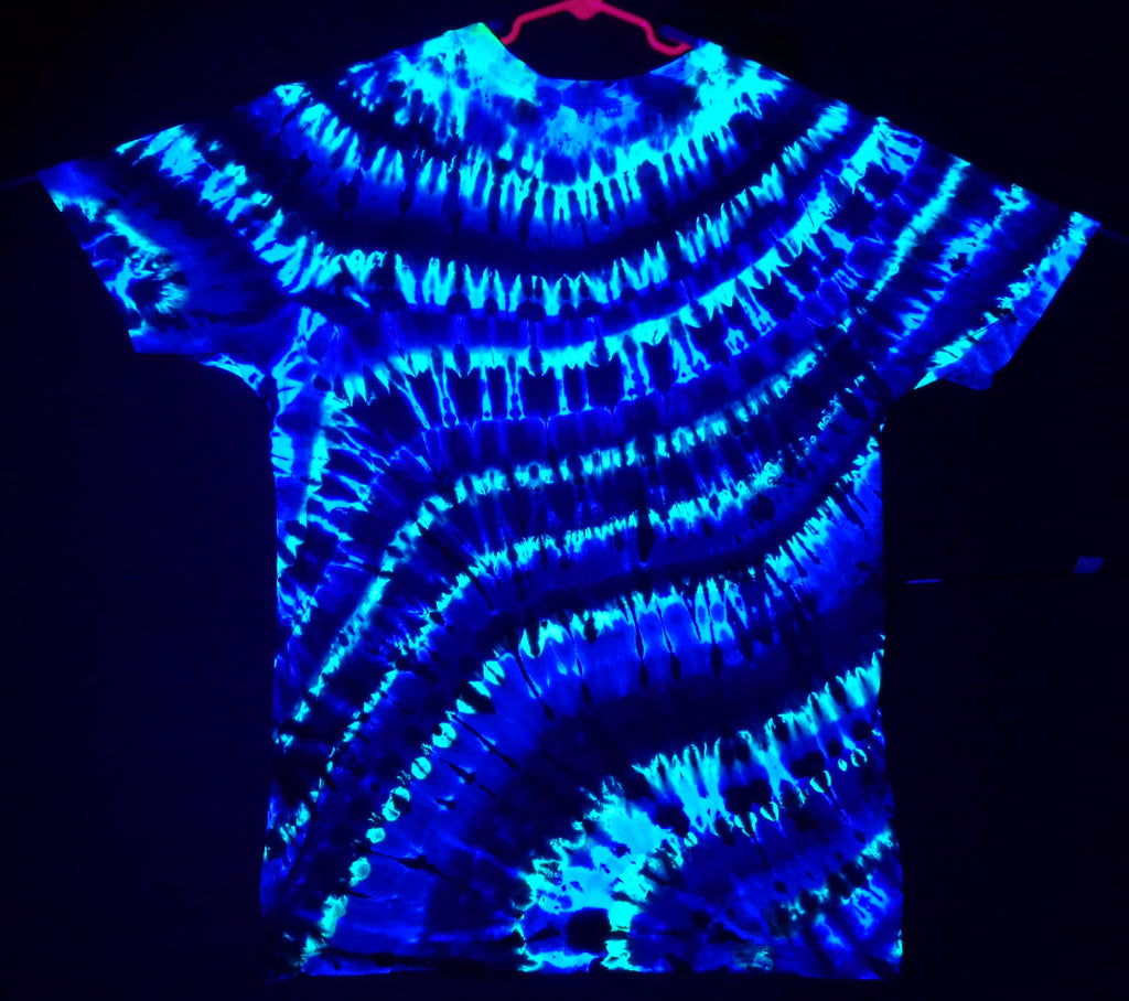 Dyenied #275 L Bamboo Neck Spiral (UV)
