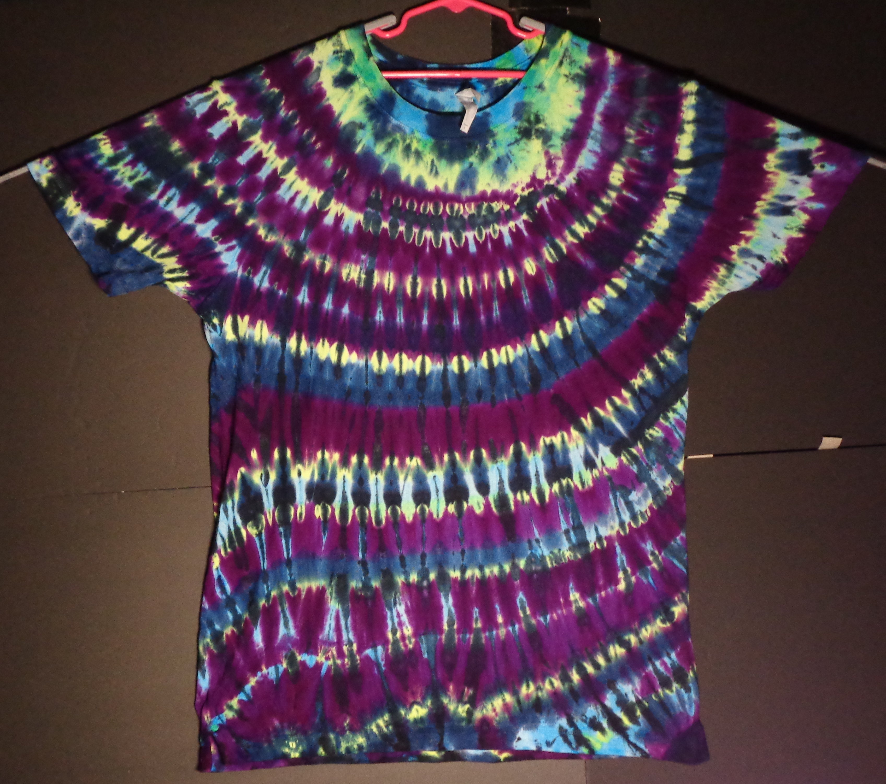 Dyenied #275 L Bamboo Neck Spiral (UV)