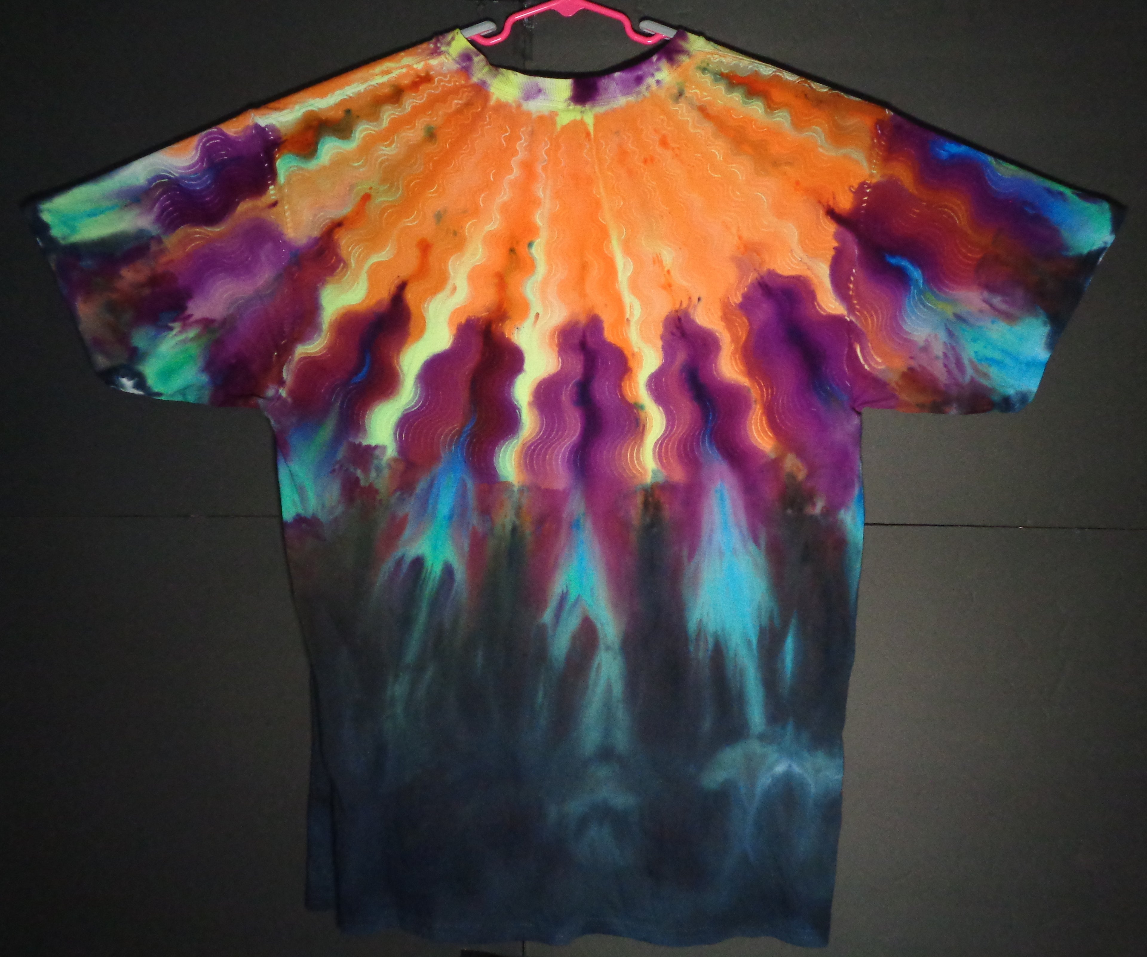 Dyenied #307 XL Gildan Ultra PFD NECK WAVE MANDALA (UV)