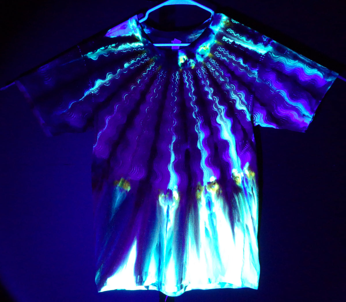 Tie Dyenied #310 Large Gildan Ultra PFD NECK MANDALA (UV)