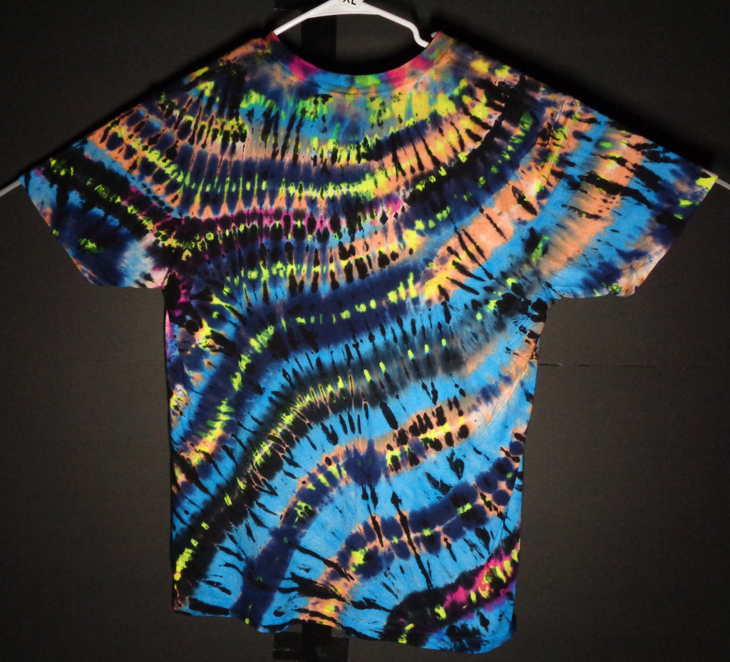Dyenied #324  X-Large Bamboo Neck Spiral (UV)