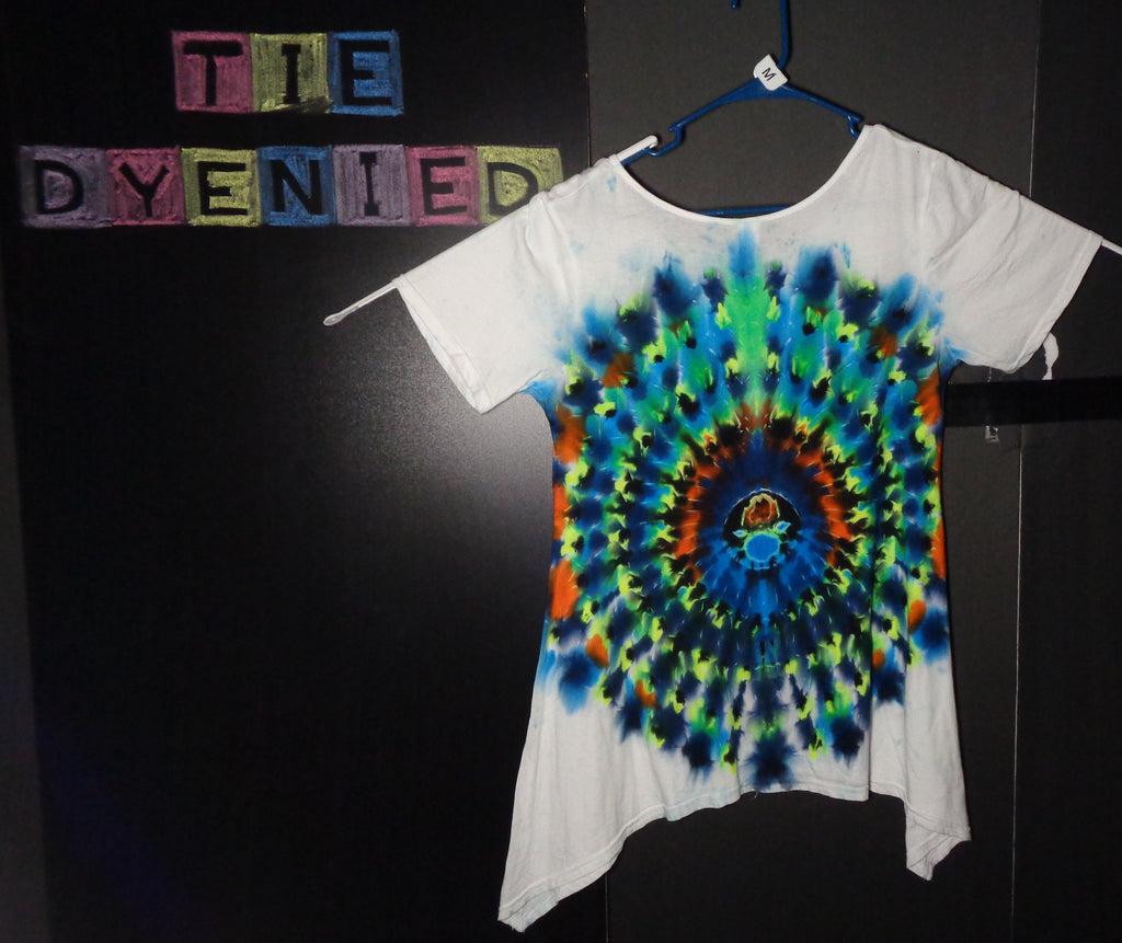 Tie Dyenied #381  Medium Woman's Tunic short sleeve MANDALA (UV)