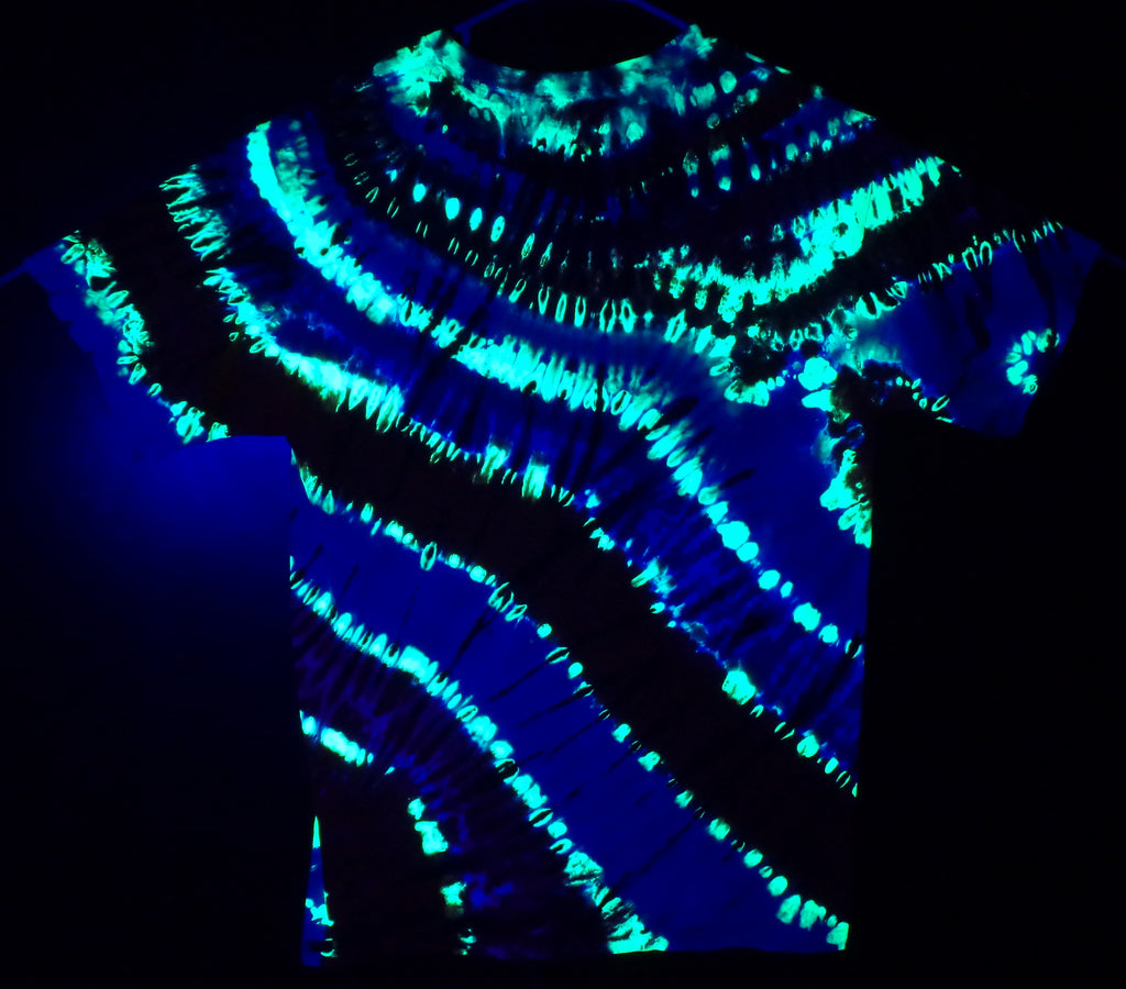 Tie Dyenied #425 Large Gildan Ultra PFD Neck Spiral (UV)