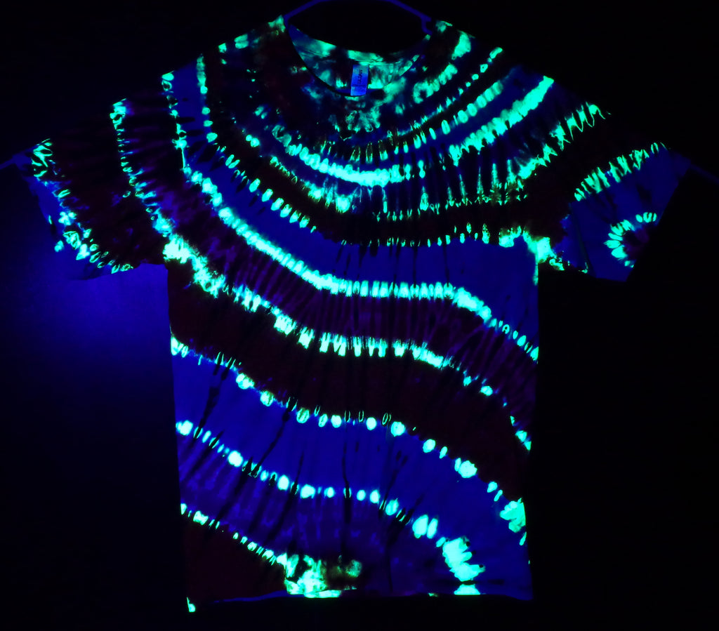 Tie Dyenied #425 Large Gildan Ultra PFD Neck Spiral (UV)
