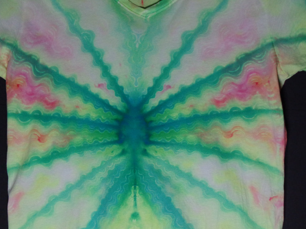 Dyenied #197 L Ladies V-neck WAVE MANDALA (UV)